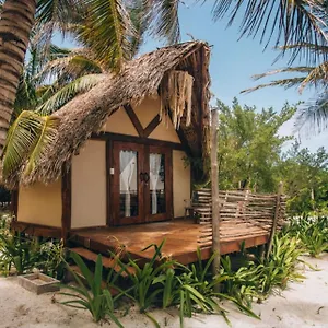 Glamp Ikal 3* Tulum